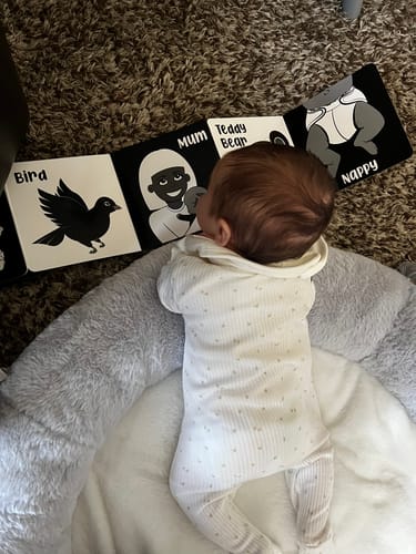 Customer photo review of Welcome To The World Little One Black and White Baby Book