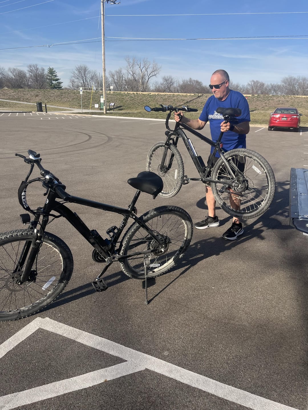 Customer photo review of Eskute® M200 27.5" Mountain Electric Bike