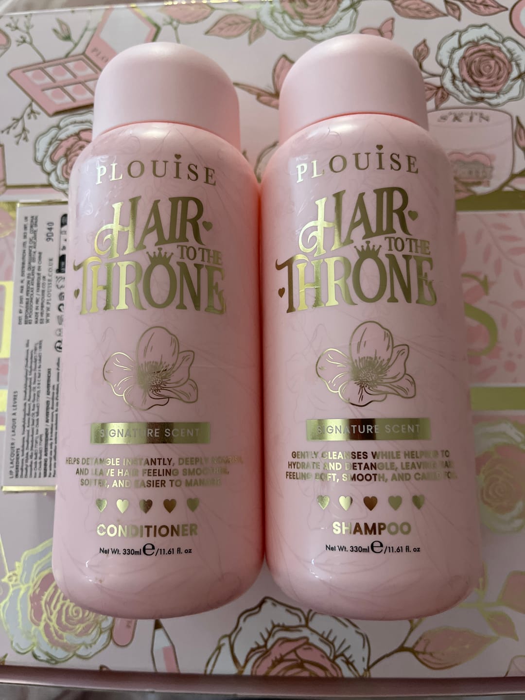 Customer photo review of Signature Scent Shampoo & Conditioner Set