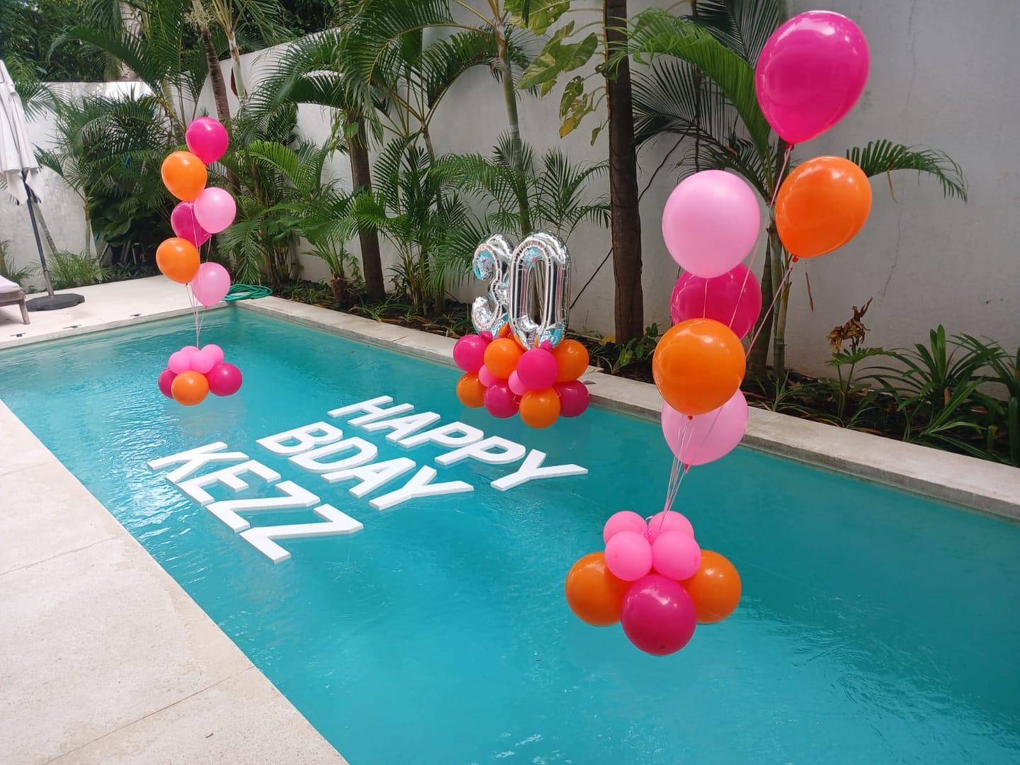 Customer photo review of 🎈 Pool Balloon Decoration Setup