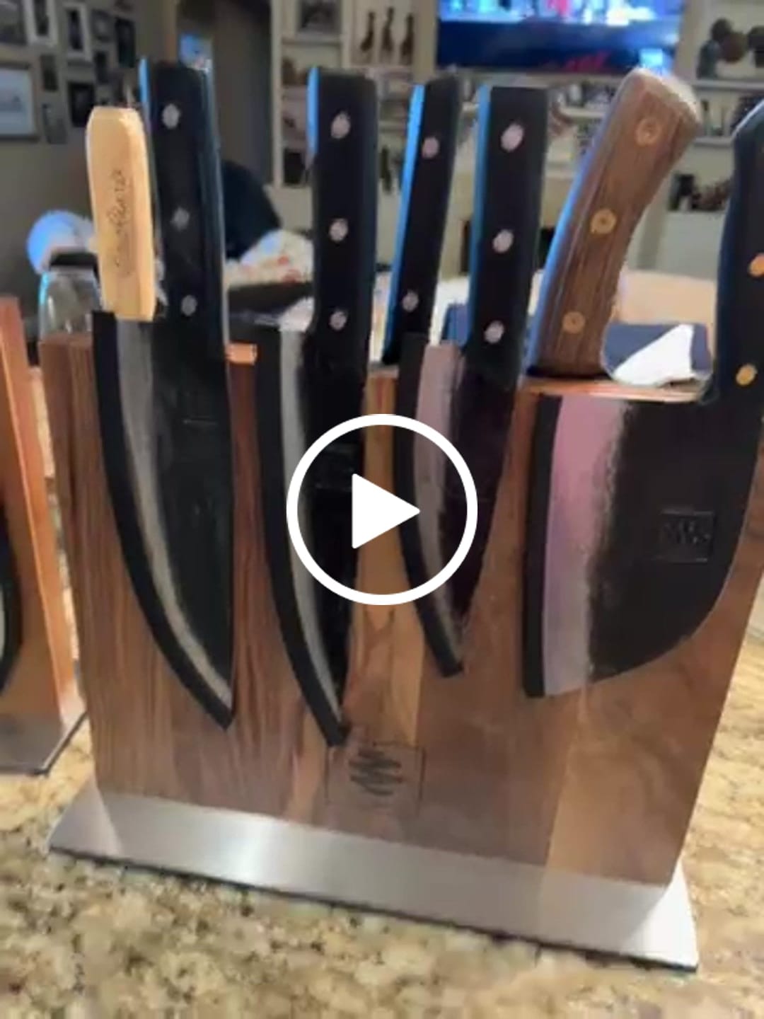 Customer video review of Ronin 11" Slicing Knife
