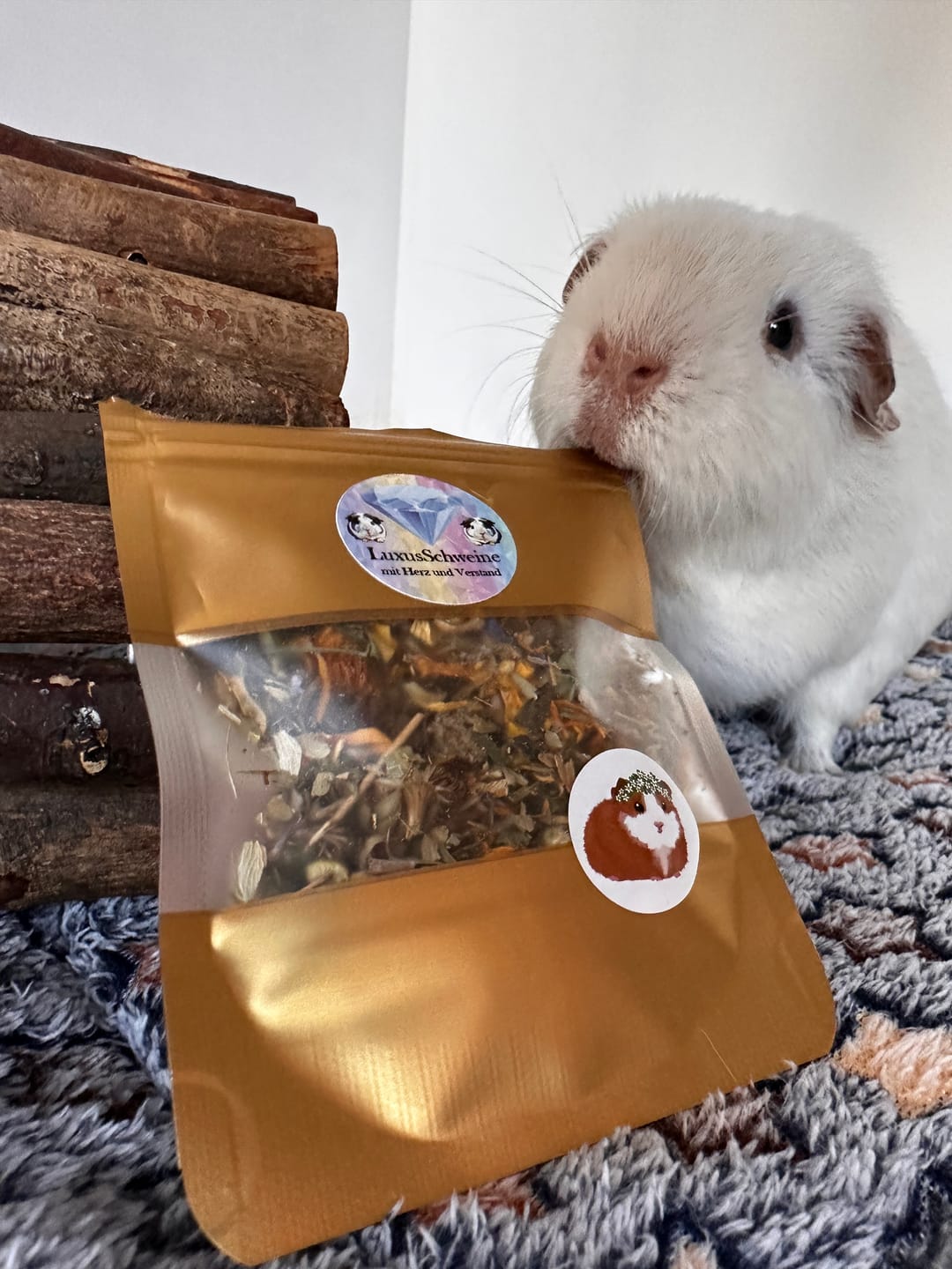 Customer photo review of 🌸 Wohlfühloase – Blüten- & Kräutermix - Balance für Meerschweinchen