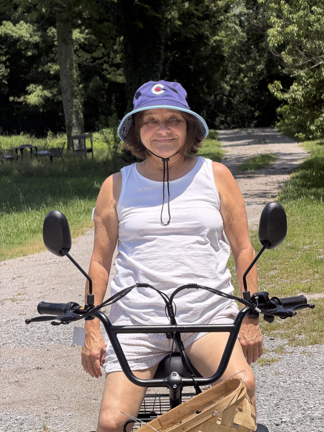 Customer photo review of Eskute® T300 Folding Electric Trike