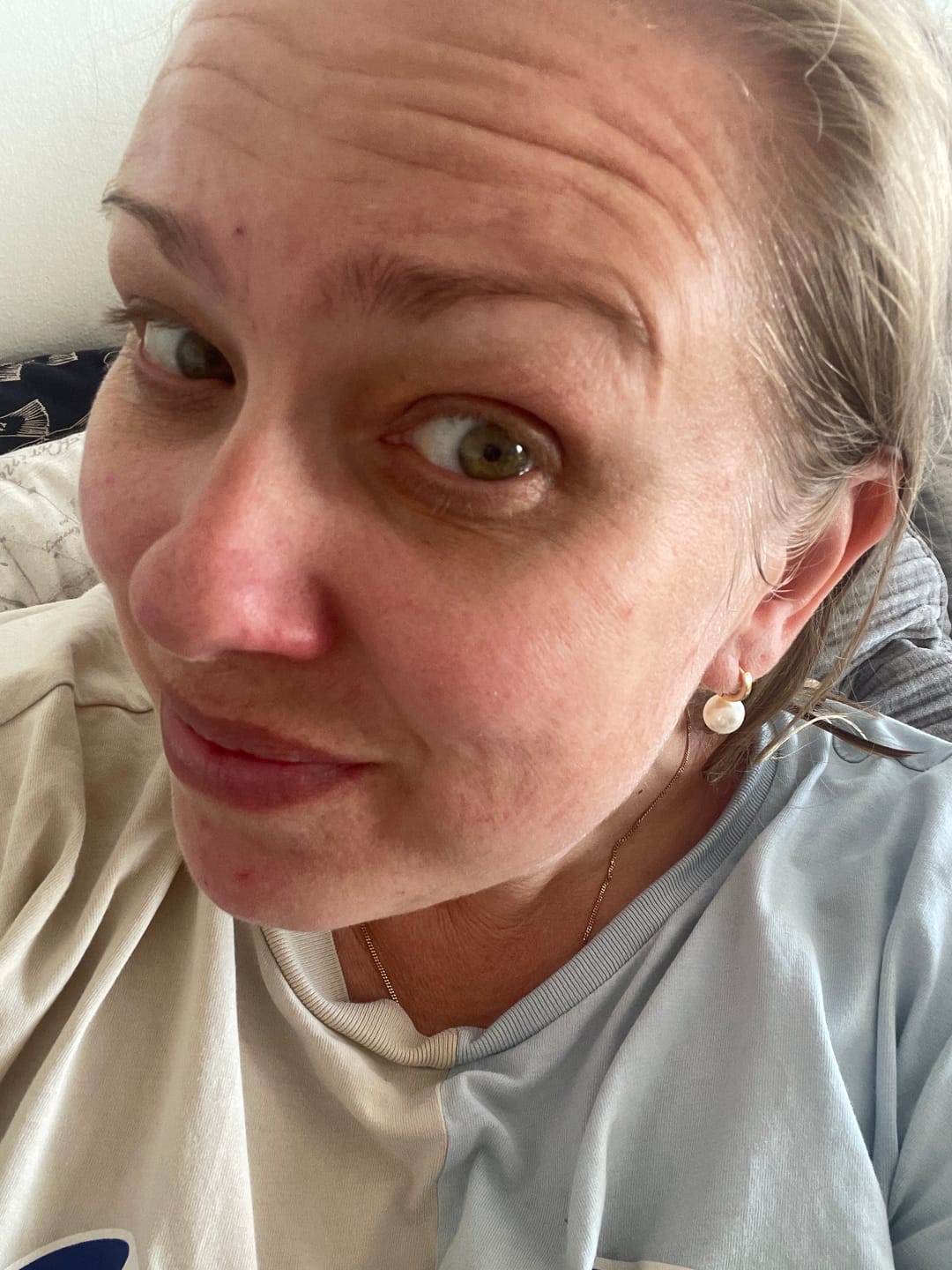 Customer photo review of Essie - Pearl Hoop Earrings