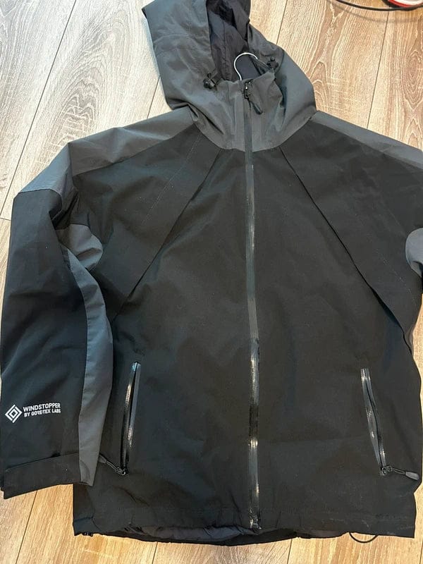 Customer photo review of Veste Salomon noir
