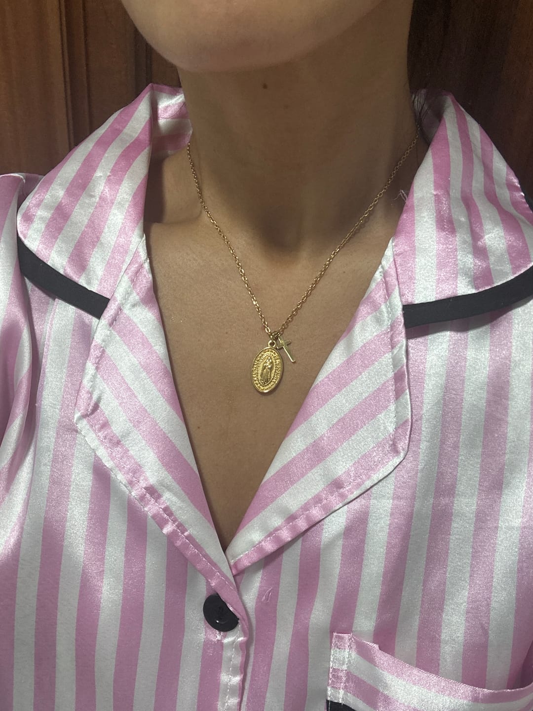 Customer photo review of Collar Virgen de Guadalupe