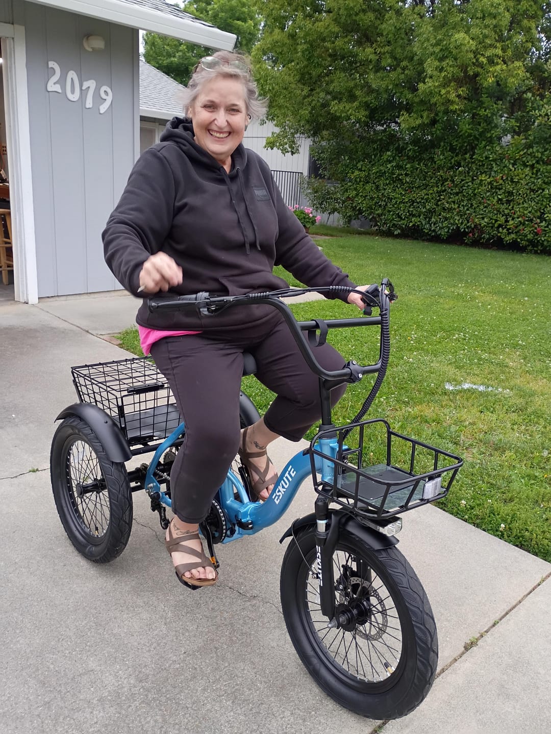 Customer photo review of Eskute® T300 Folding Electric Trike
