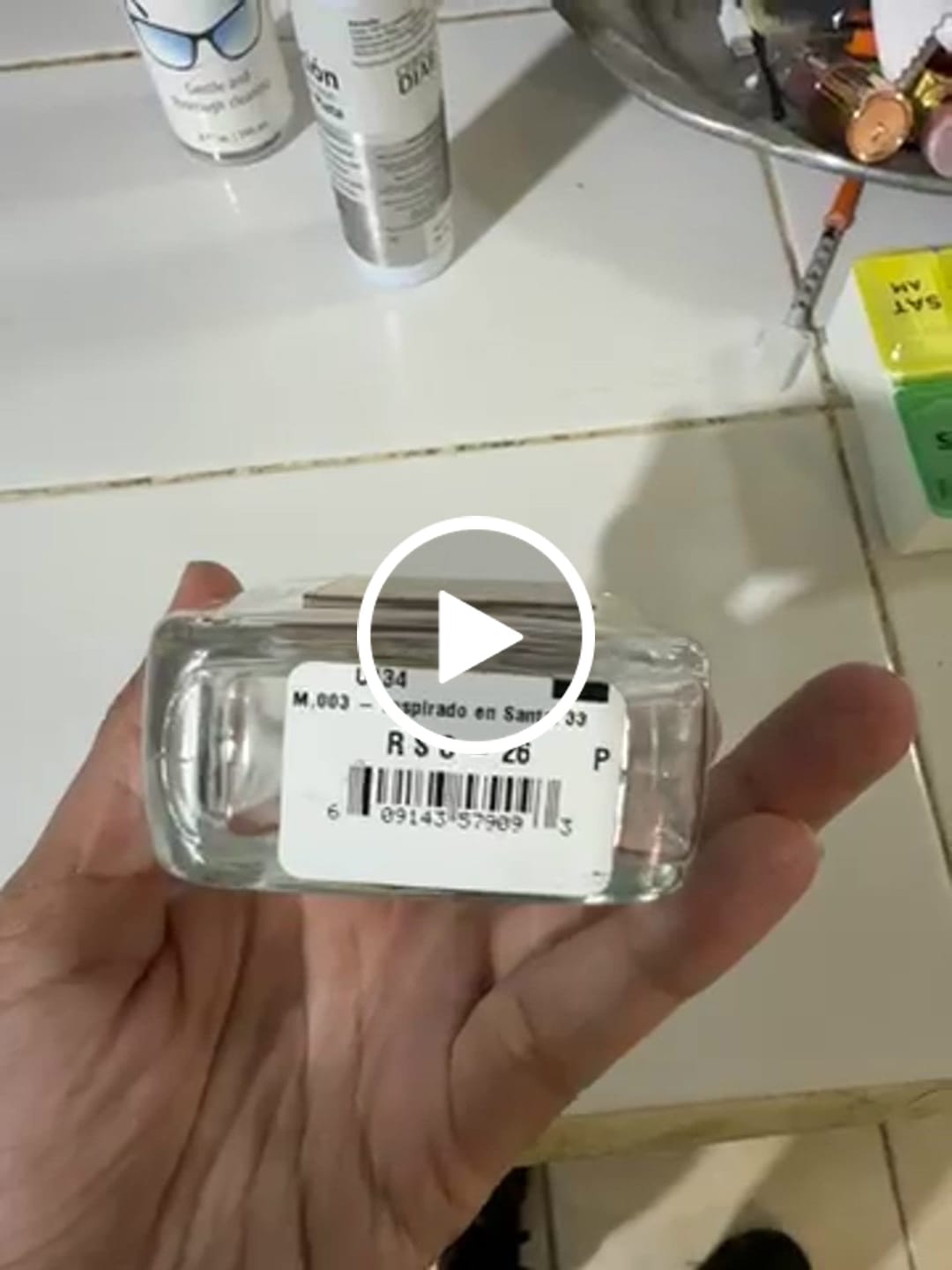 Customer video review of M.003 - Inspirado en Santal 33