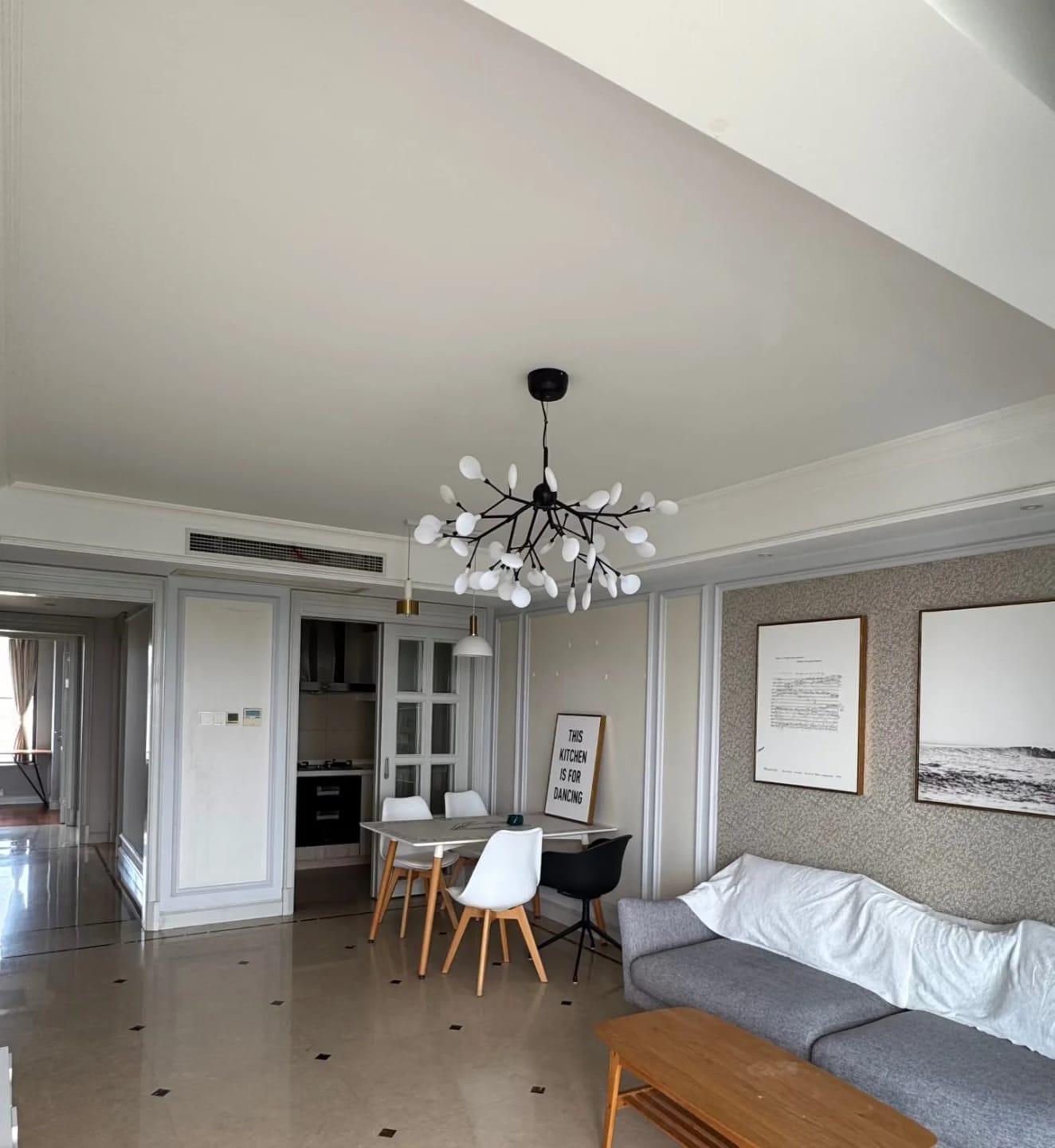 Customer photo review of Modern LED Firefly Chandelier - Nordic Gorgeous Leaf Pendant Lamp for Living Room