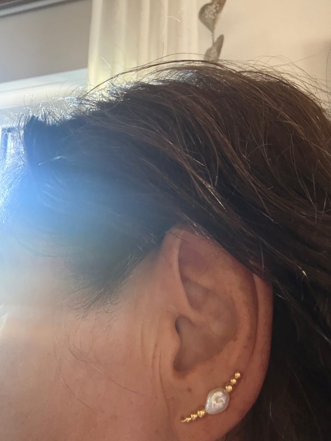 Customer photo review of Nubecita Ear Climber