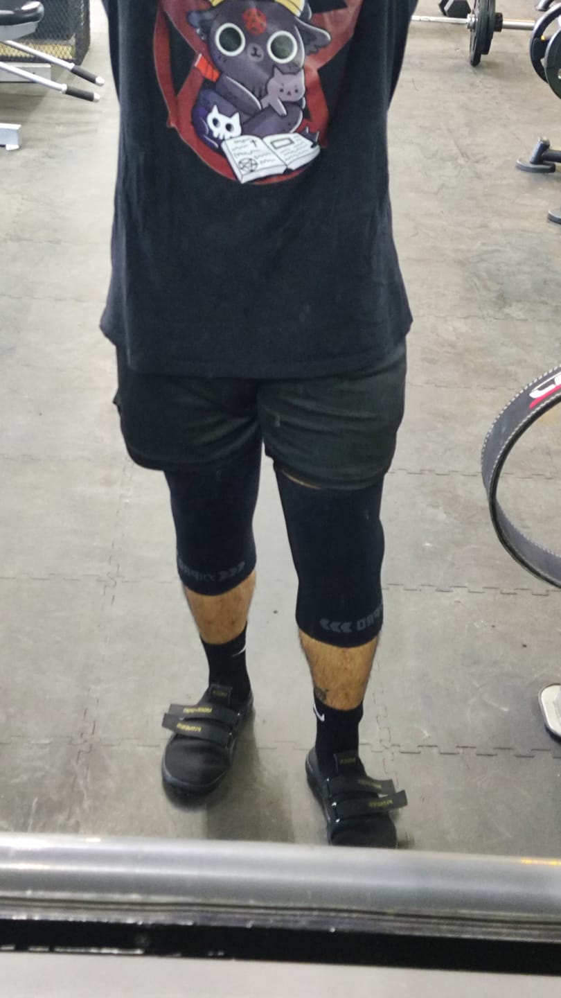 Customer photo review of 7MM Inferno PRO Knee Sleeves - EXTRA STIFF NEOPRENE