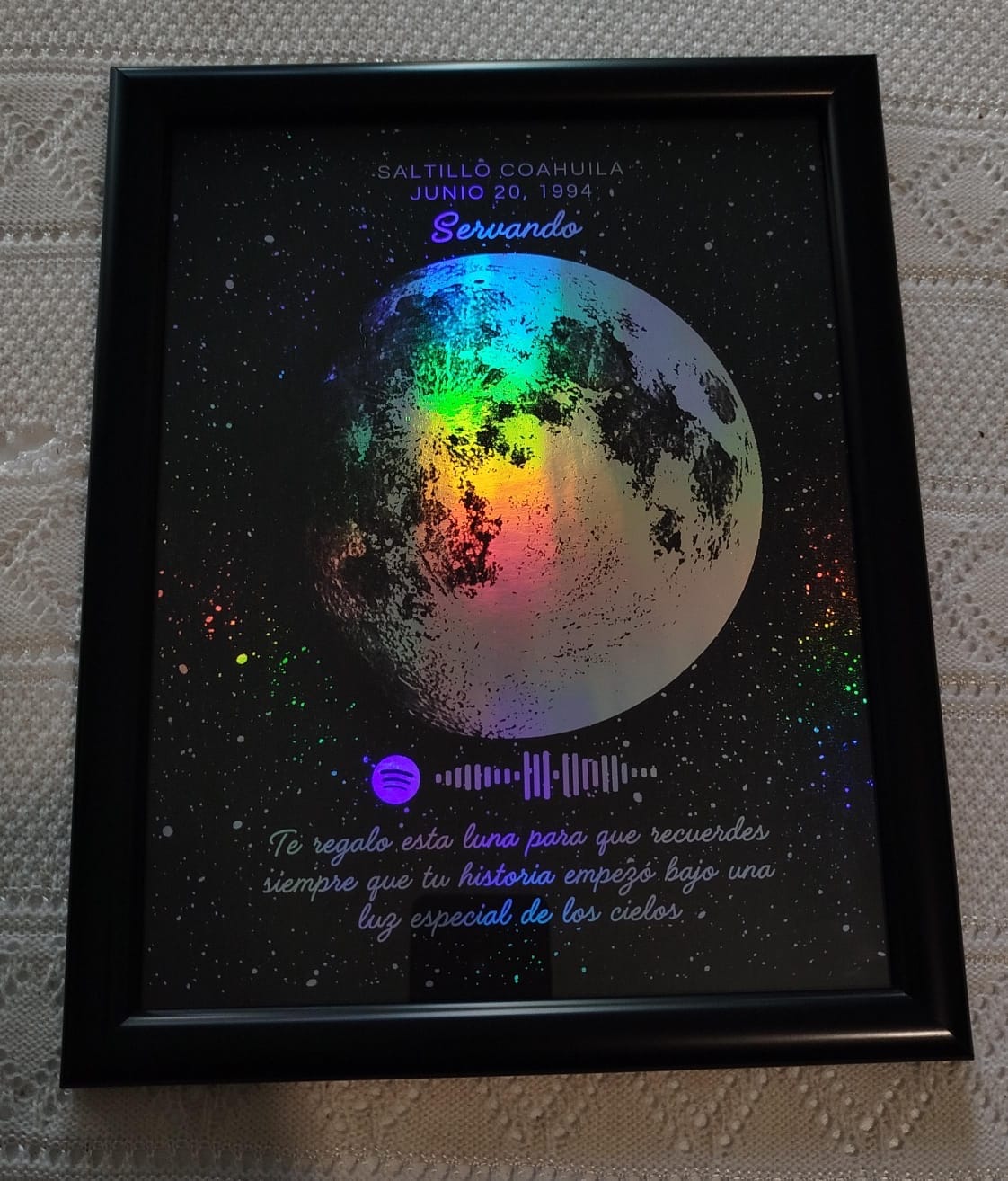 Customer photo review of Mapa Lunar Holográfico