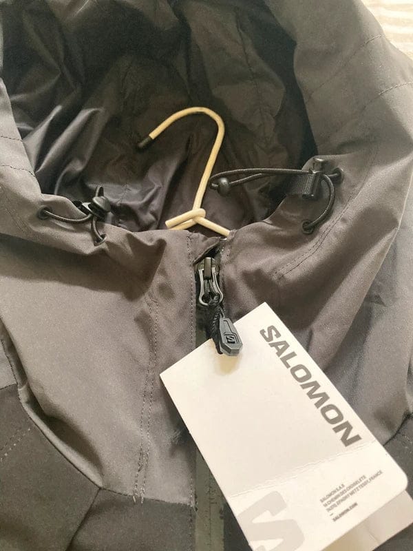 Customer photo review of Veste Salomon noir