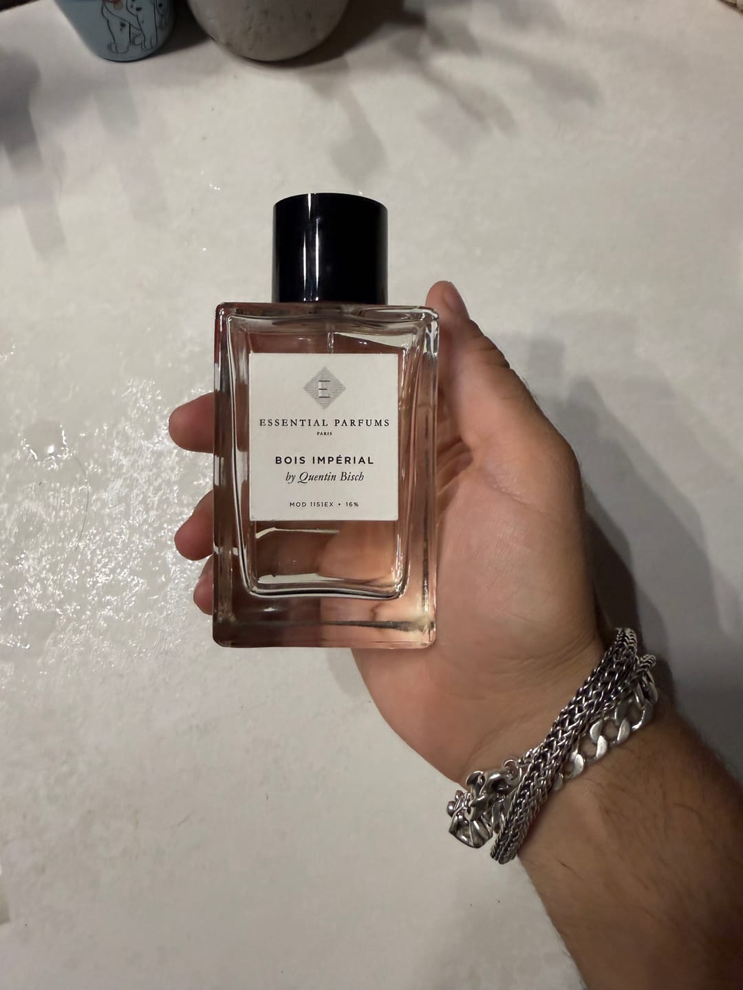 Customer photo review of ESSENTIAL PARFUMS - BOIS IMPERIAL