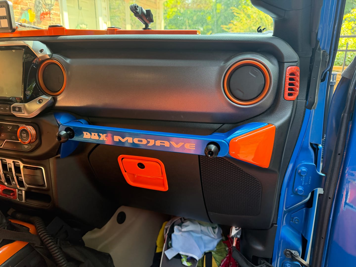 Customer photo review of Grab Bar For 2018 - 2023 Jeep Wrangler JL & Gladiator - CMM Offroad