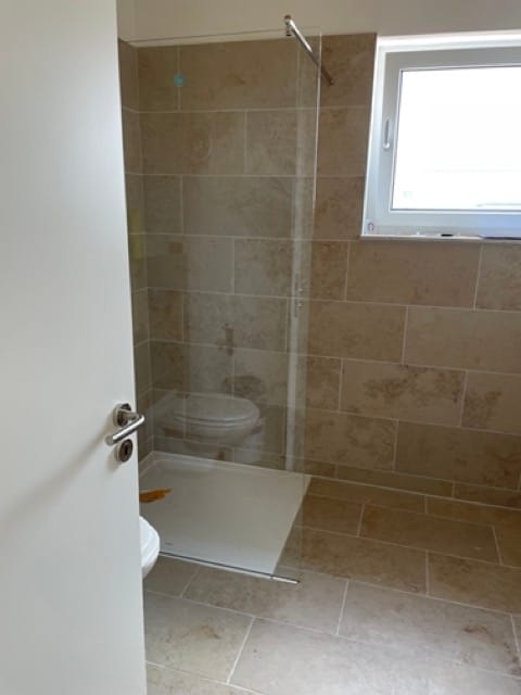 Customer photo review of Duschwand Walk-In 8mm ESG, Klarglas