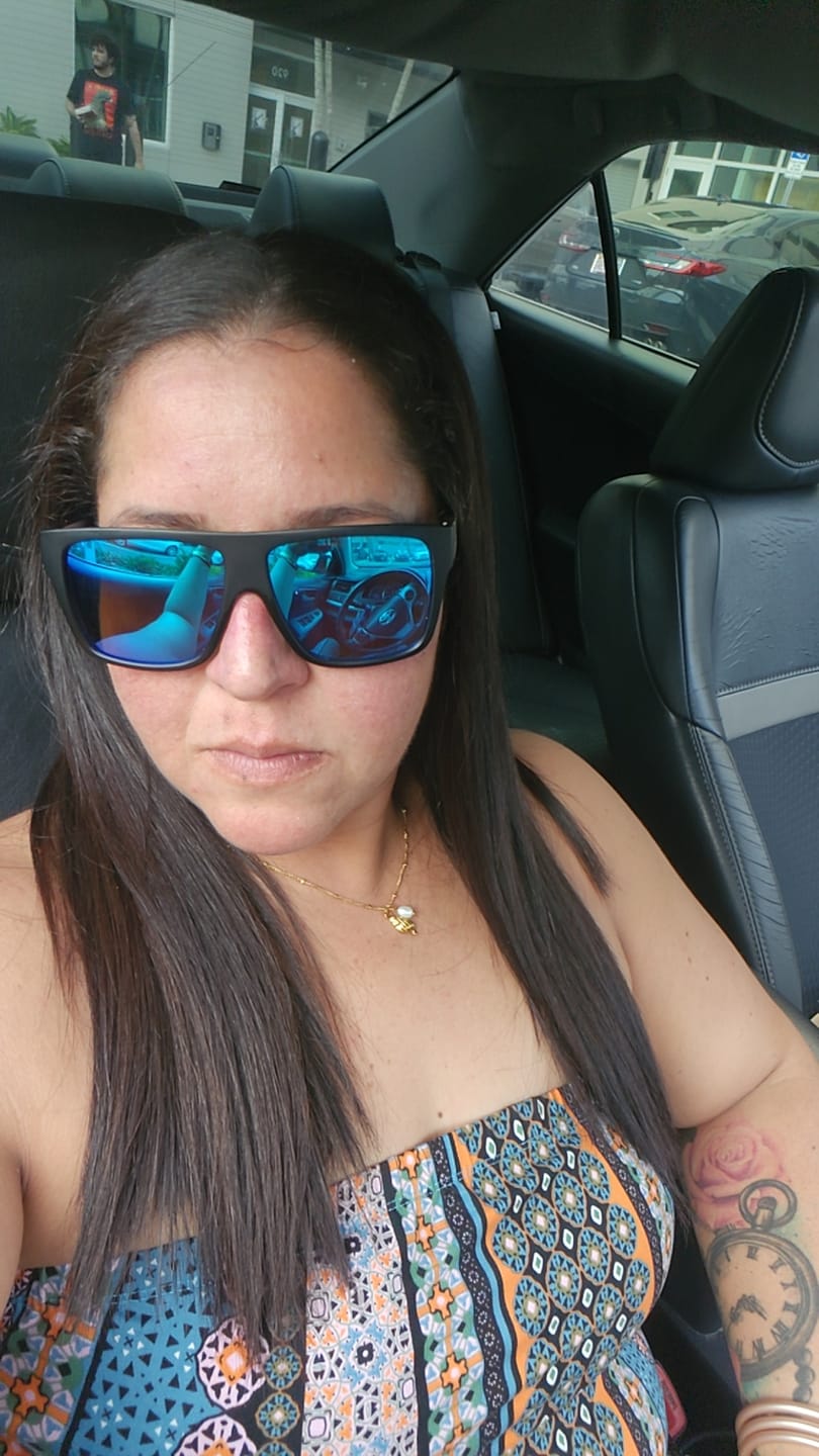 Customer photo review of Mis Raíces  Fire Red