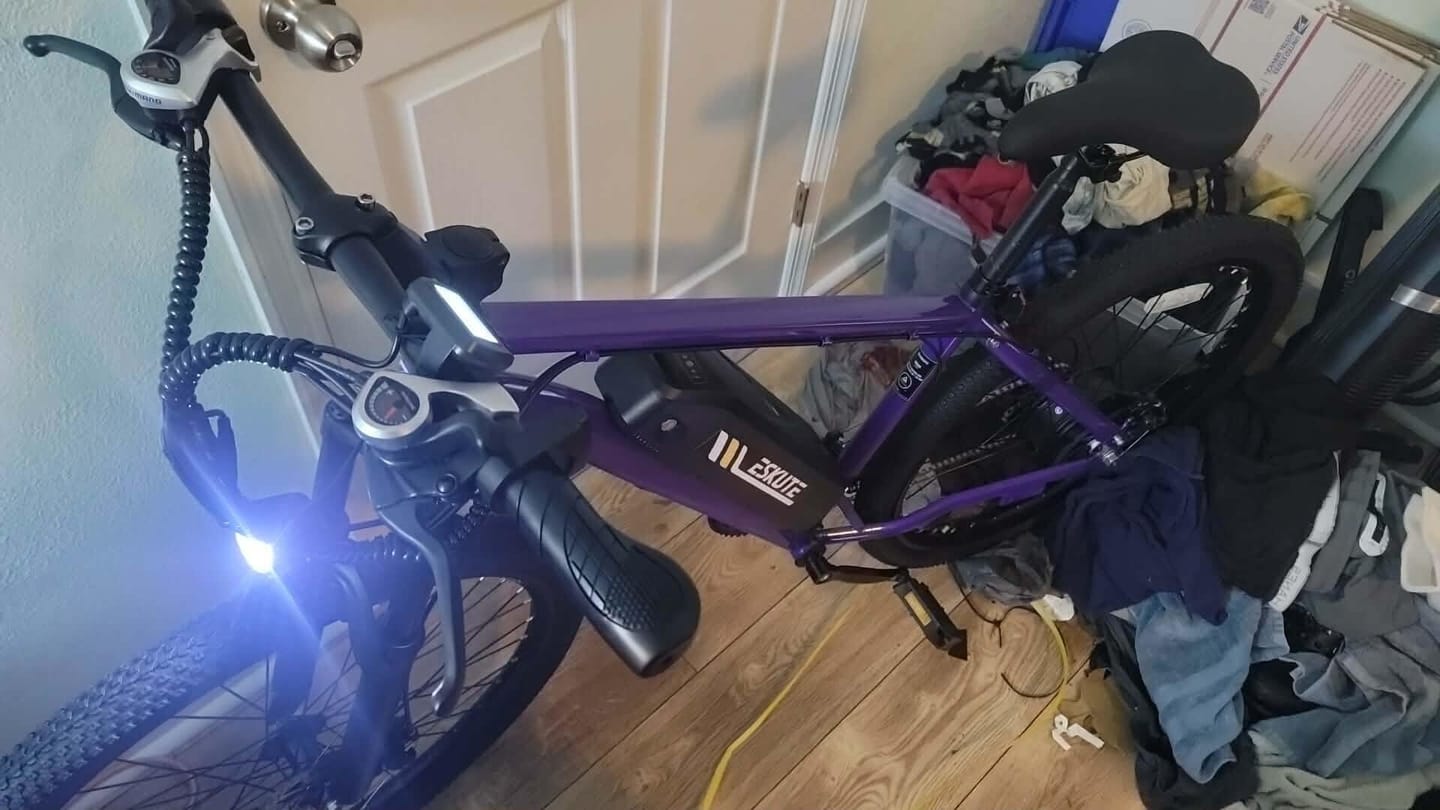 Customer photo review of Eskute® M200 27.5" Mountain Electric Bike