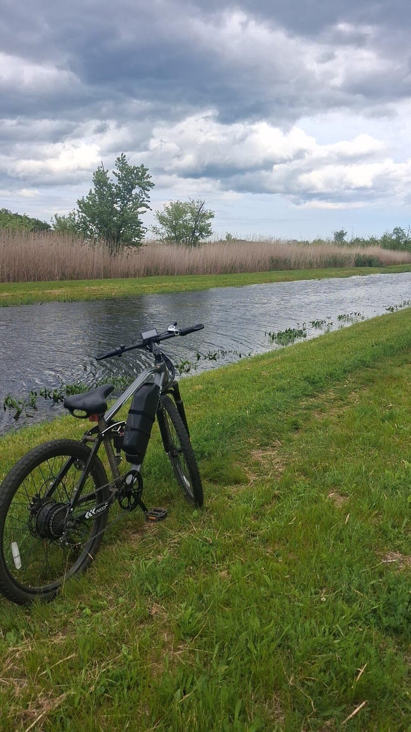 Customer photo review of Eskute® M200F 27.5" Full Suspension Electric Bike
