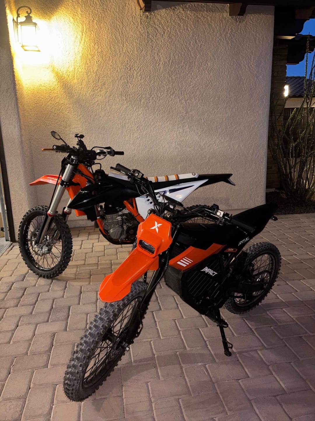 Customer photo review of Eskute® RTX 19"17" 6500W Electric Dirt Bike for Adults