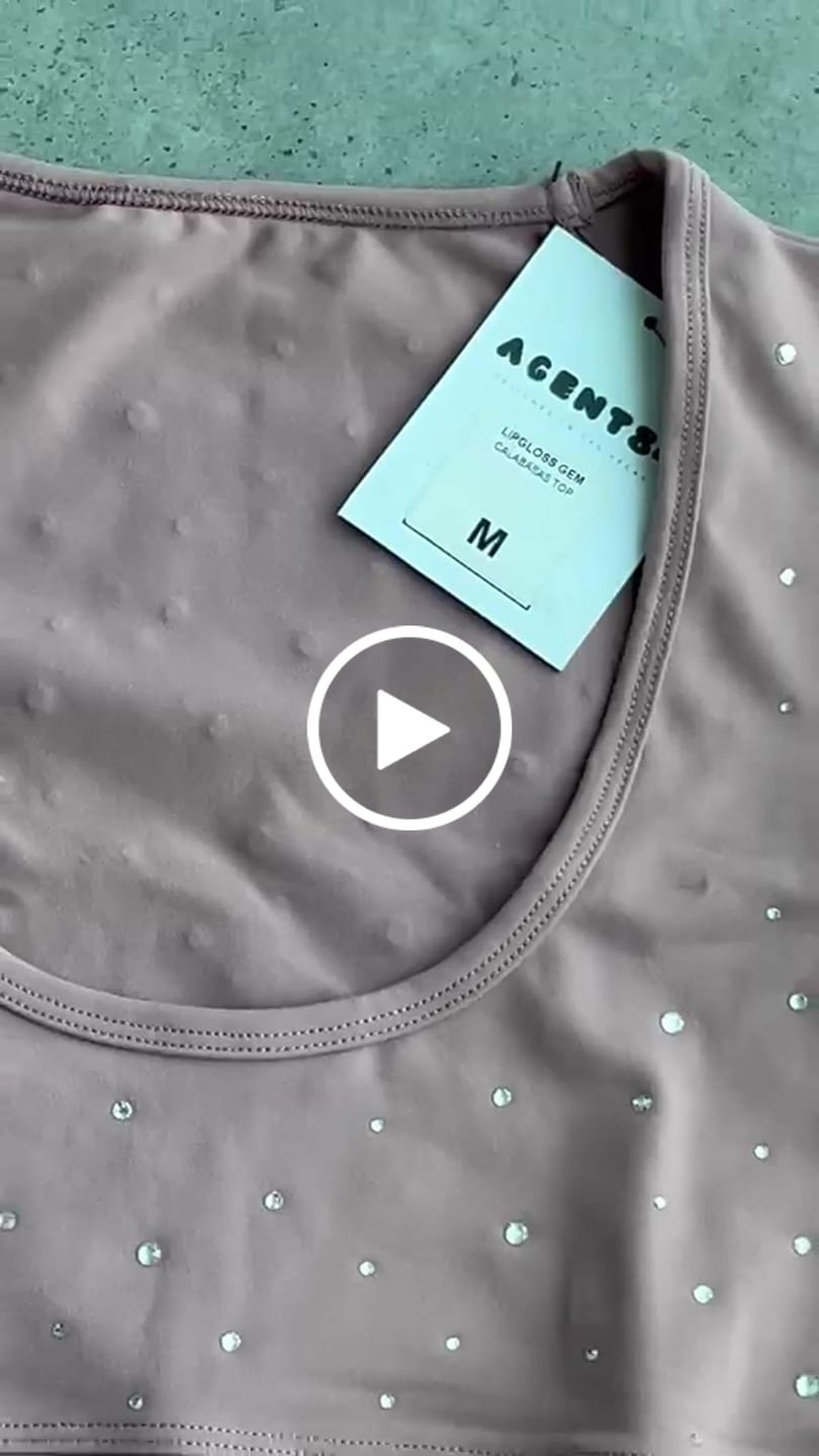 Customer video review of Calabasas Crop Top - Lip Gloss Gem