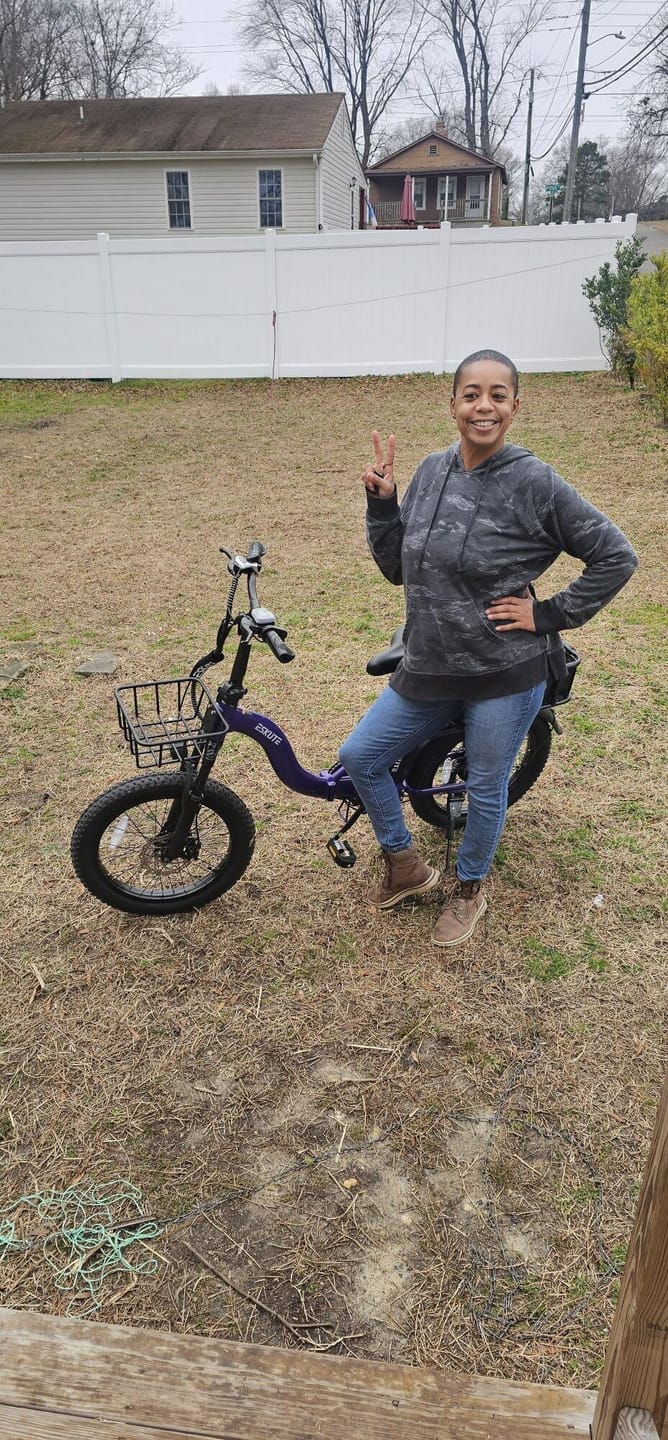 Customer photo review of Eskute® D200 Folding Electric Bike for Adults