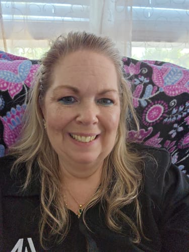 Customer photo review of Color Changing 4 in 1 Foundation
