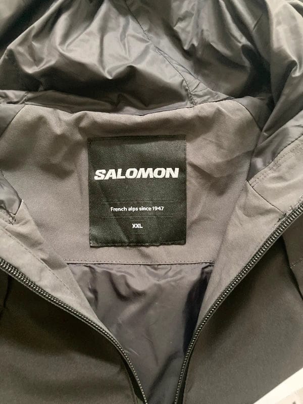 Customer photo review of Veste Salomon noir