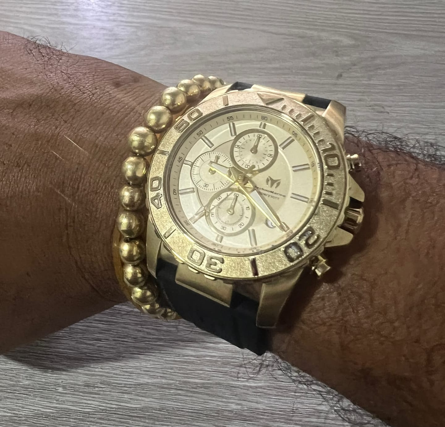 Customer photo review of Reloj Deportivo Para Hombre Technomarine Sea Grace TM-725009 - Dorado