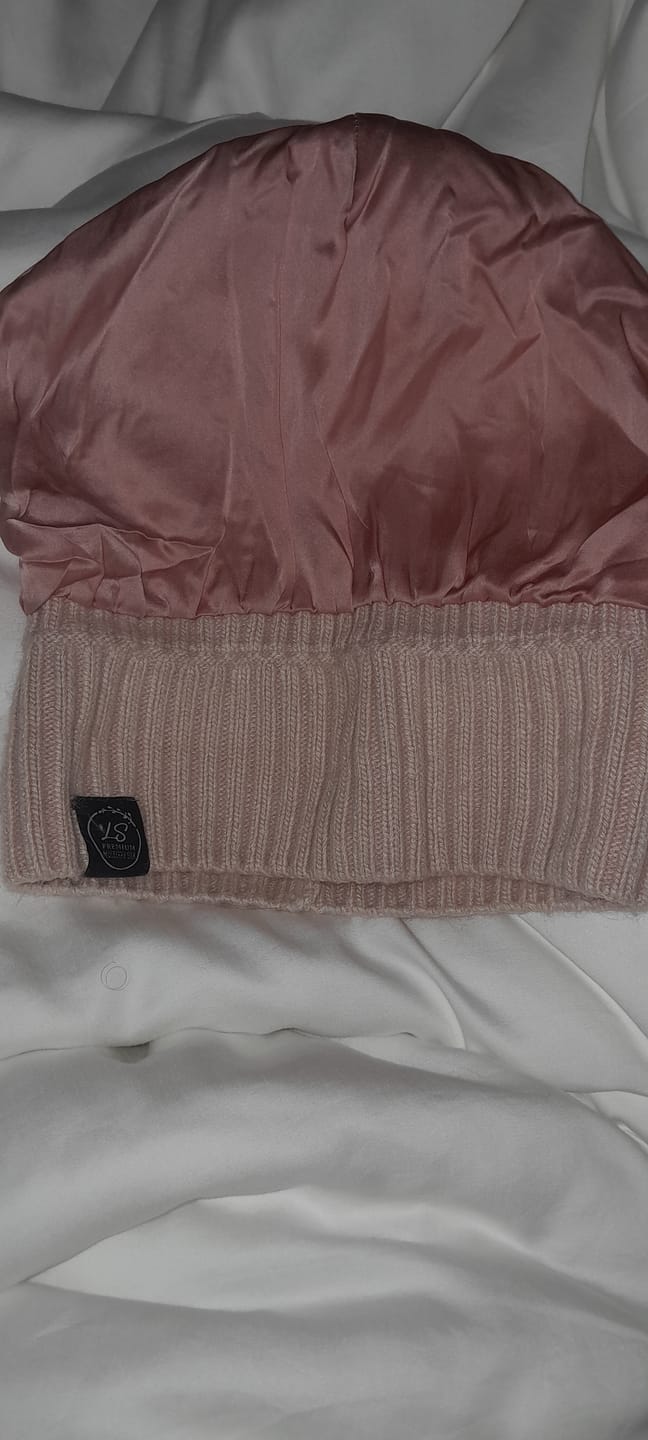 Customer photo review of Mulberry Silk-Lined Slim Ribbed Beanie – Cashmere Blend with Removable Pom Pom -Pink