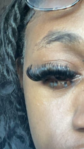 Customer photo review of BOOOM Lash Clusters
