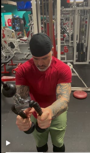 Customer photo review of AVERON™ FITFLEX TEE