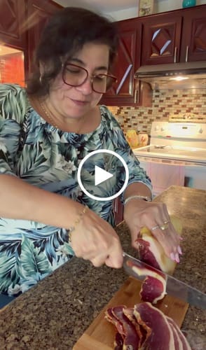 Customer photo review of Nonna's Kitchen - Hand Hammered Titanium Pan