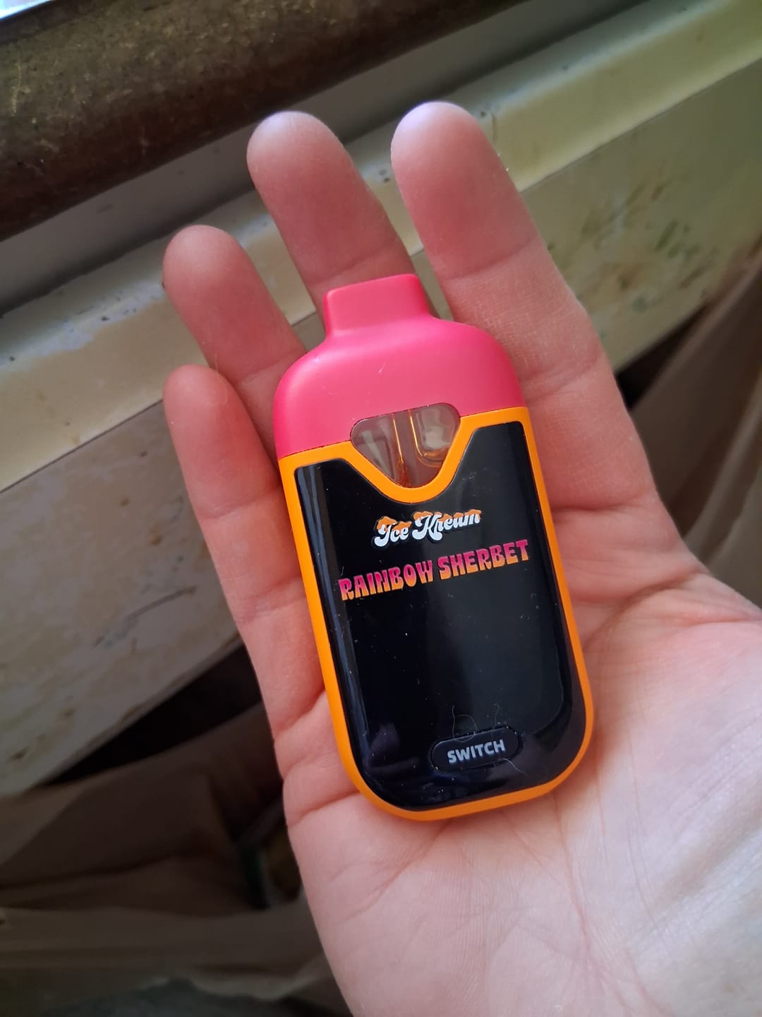 Customer photo review of Zour Stash Blue Raspberry 1.5ml THCA Vape