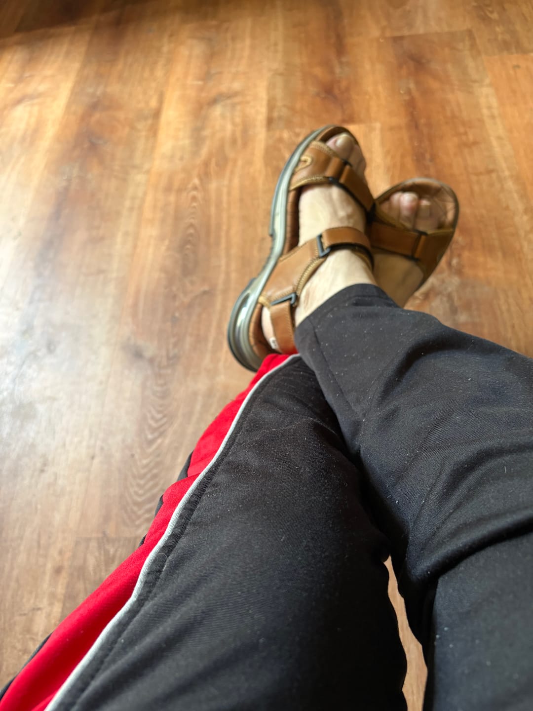 Customer photo review of Men's Orthopedic Leather Sandals – Breathable, Adjustable, Air Cushion
