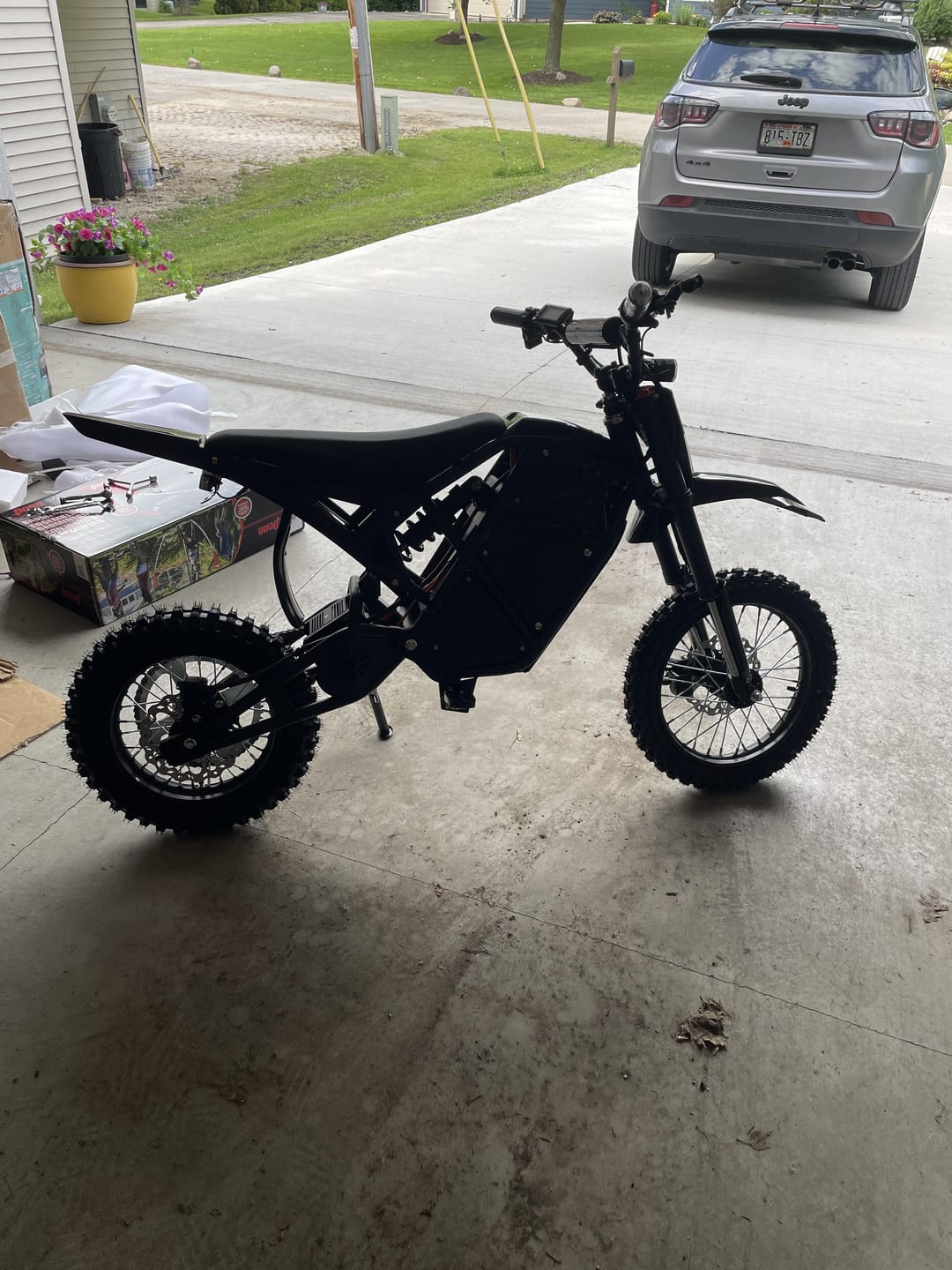 Customer photo review of Eskute® NOVA Mini Electric Dirt Bike For Teens & Adults