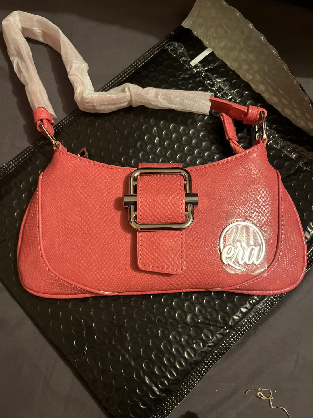 Customer photo review of Pink Lily Shoulder Bag