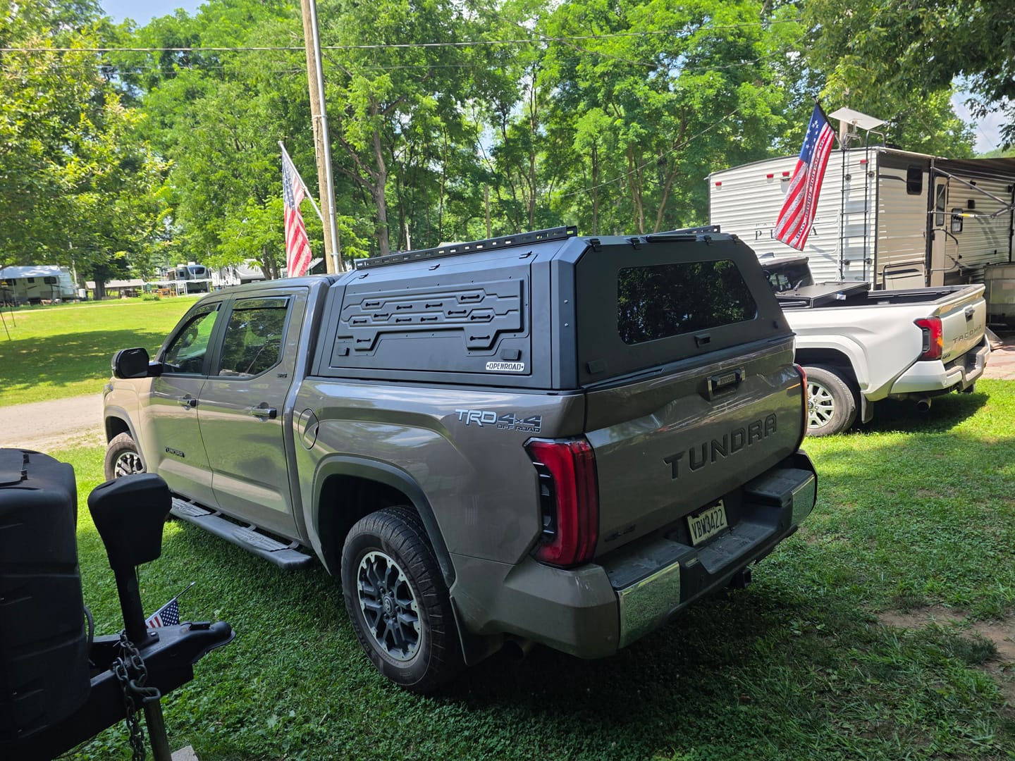 Customer photo review of OPENROAD Aluminum Truck Cap with Three-Color Light