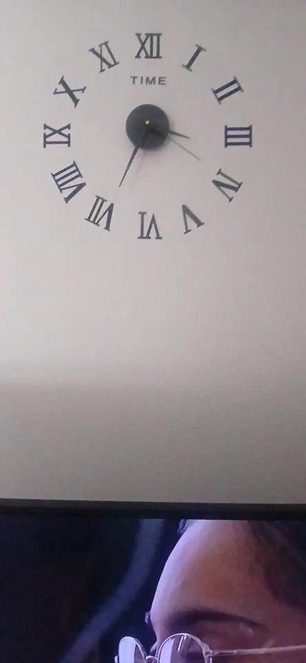 Customer photo review of 3D Acrylic Mirror Wall Clock