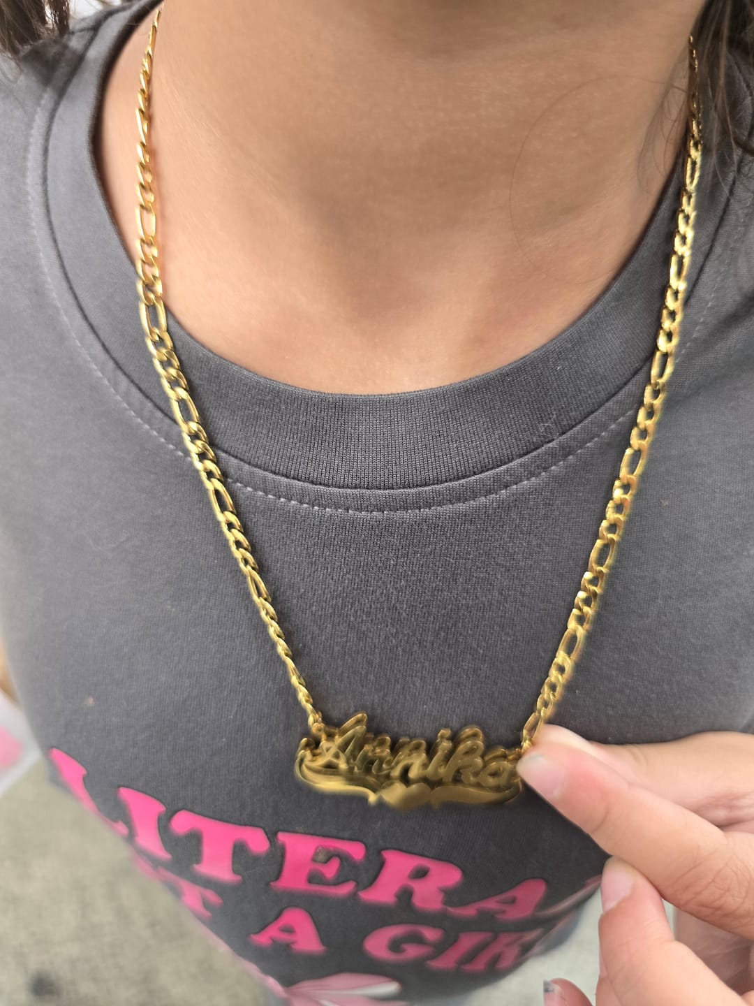 Customer photo review of Classic Heart Bar 3D Plated Name Necklace