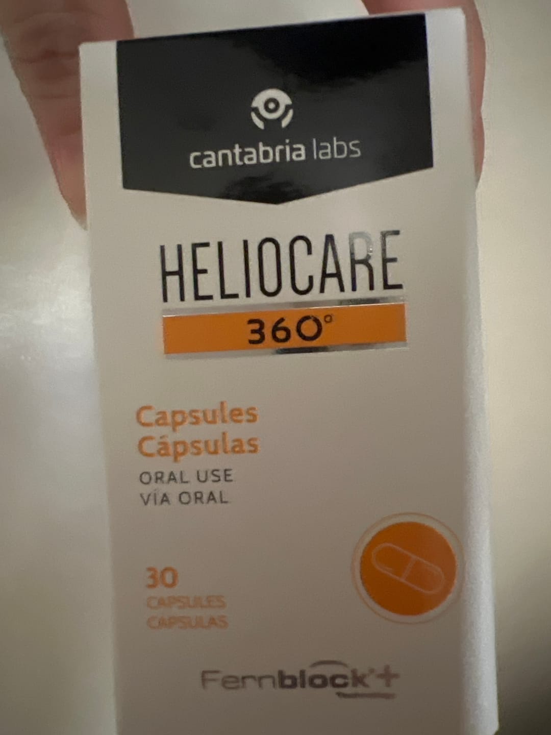 Customer photo review of ヘリオケア360° ORAL（飲む日焼け止め）