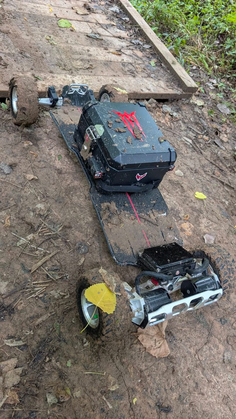 Customer photo review of Elofty® Menace Mountain Electric Skateboard