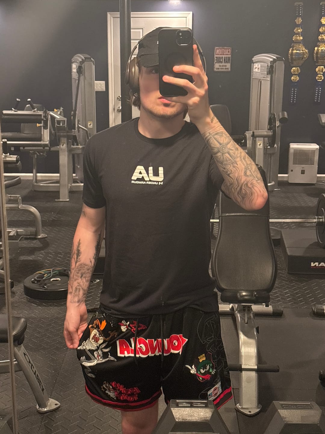 Customer photo review of 1071 - Looney Tunes Embroidered Patch Shorts