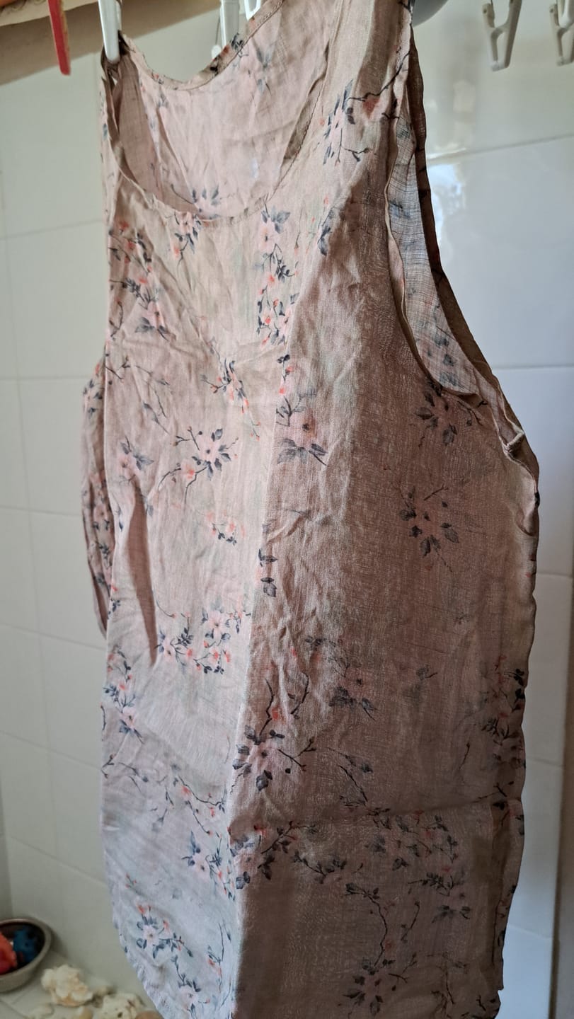 Customer photo review of Women Summer Vintage Floral O-Neck Ramie Vest