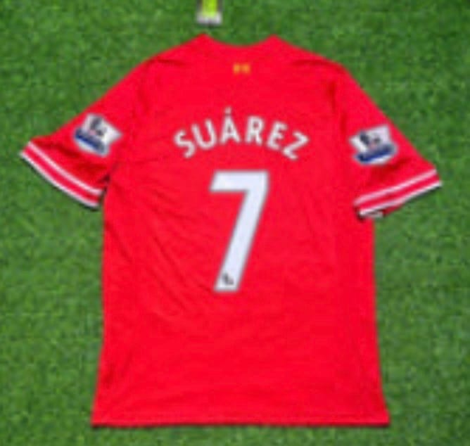 Customer photo review of Luis Suarez Liverpool 2013 2014 Season Red Retro Jersey Maillot Trikot Soccer Shirt