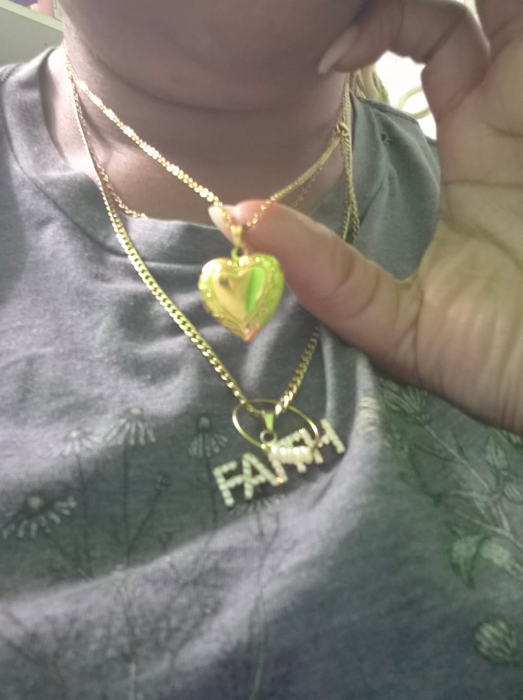 Customer photo review of Heart Locket Necklace Photo Pendant