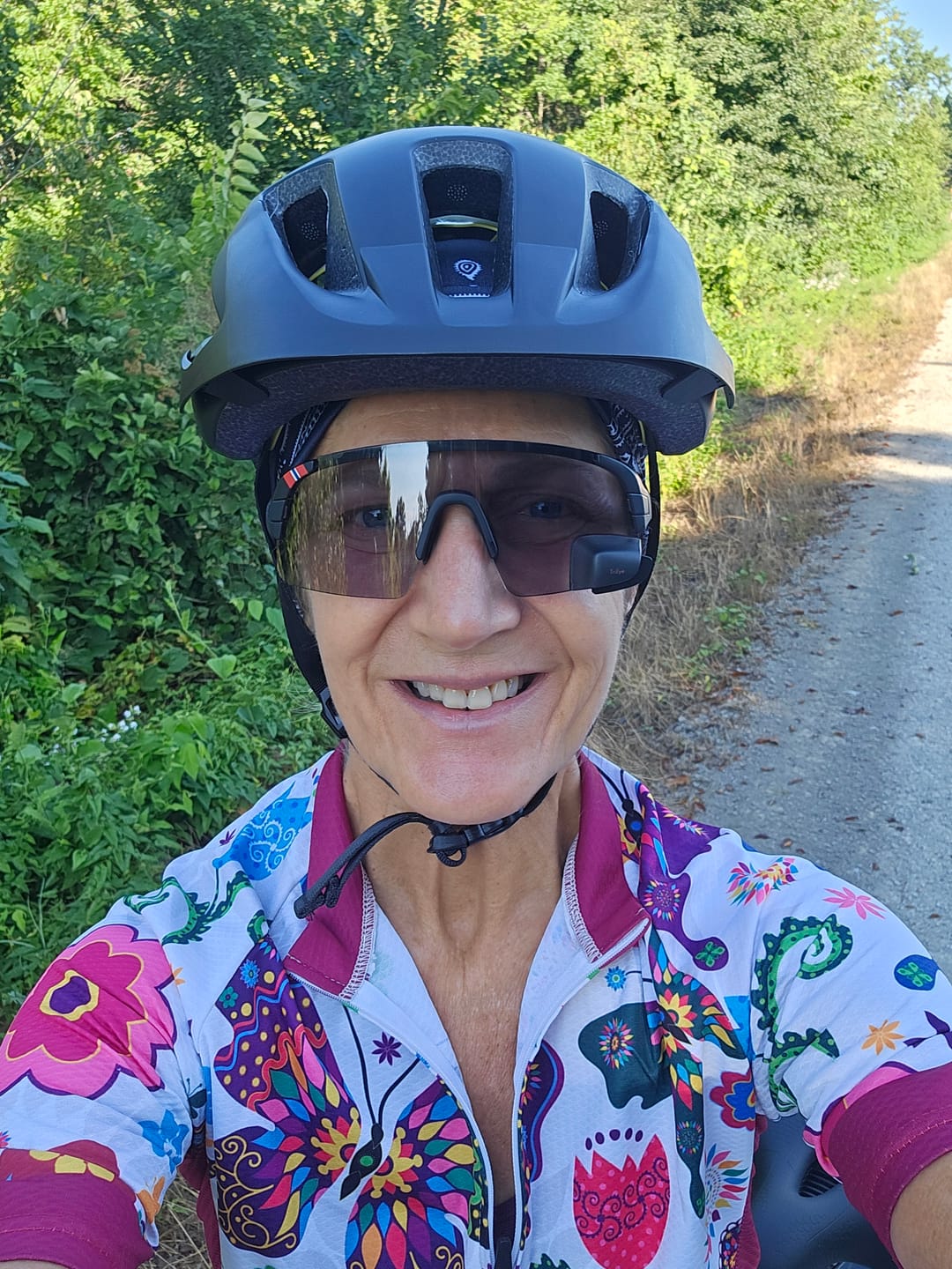 Customer photo review of Butterfly Flutter | Women's Short Sleeve Cycling Jersey