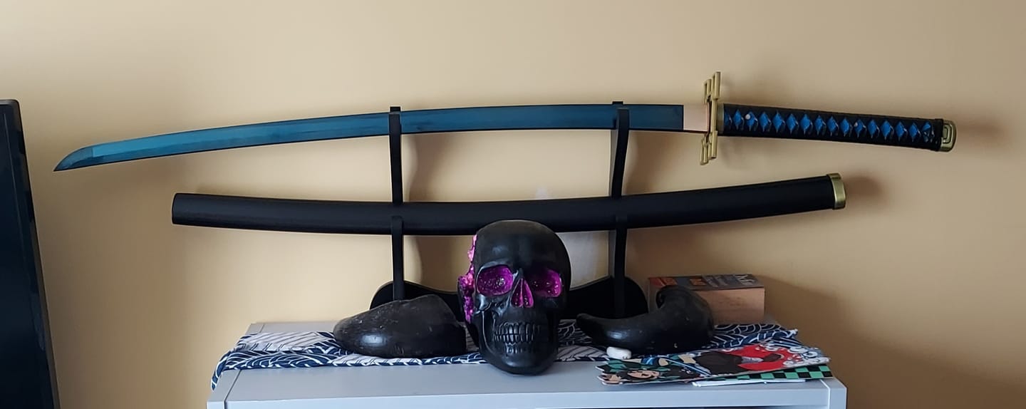 Customer photo review of Demon Slayer Katana - Tokito Muichiro's Nichirin Sword 時透無一郎の日輪刀