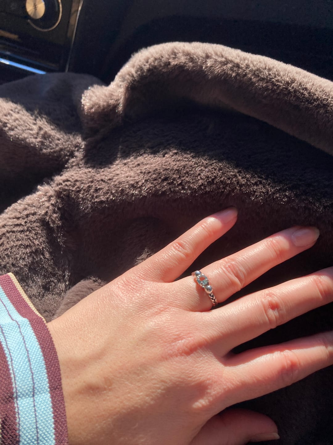 Customer photo review of Anillo Eleonora