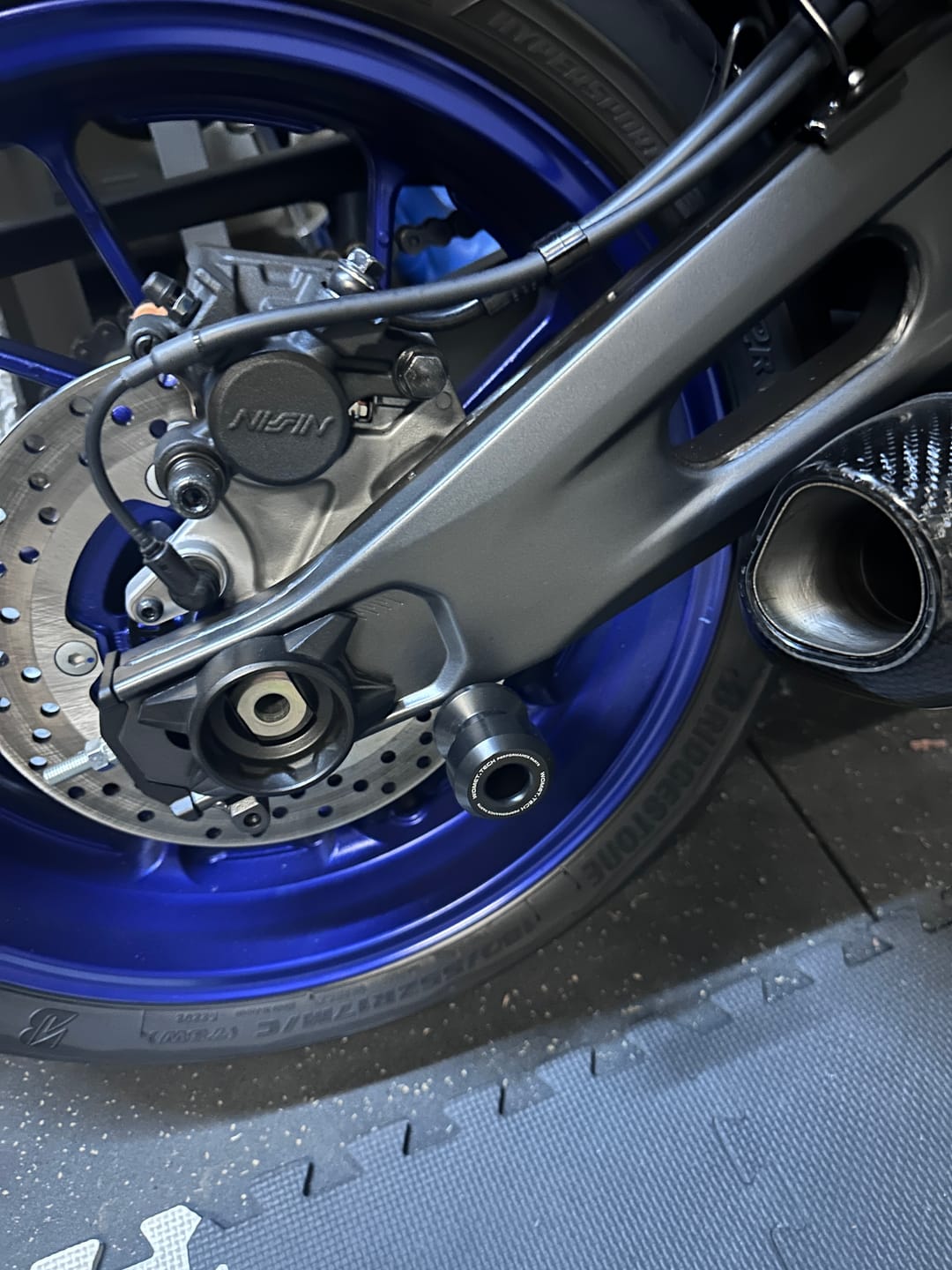 Customer photo review of Swingarm Spool Sliders Endurance M6